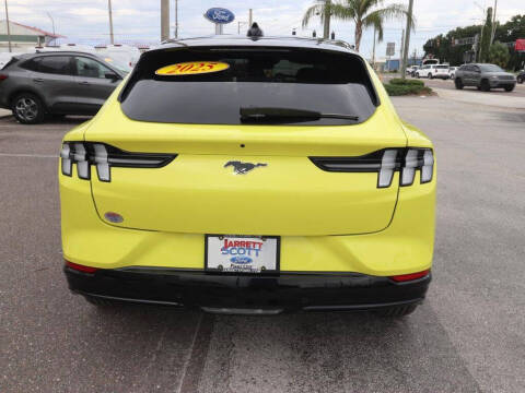 2025 Ford Mustang Mach-E Premium