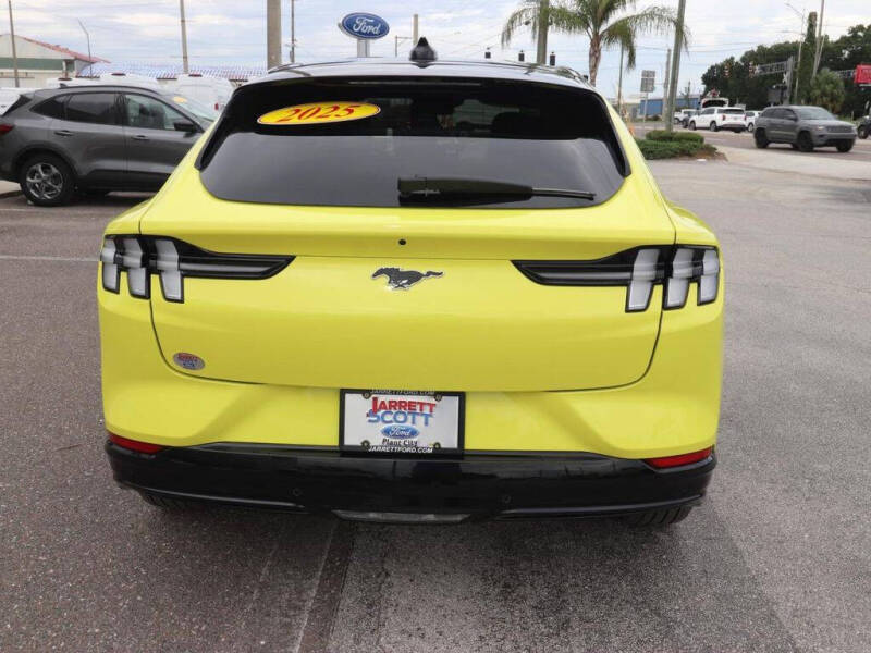 2025 Ford Mustang Mach-E Premium