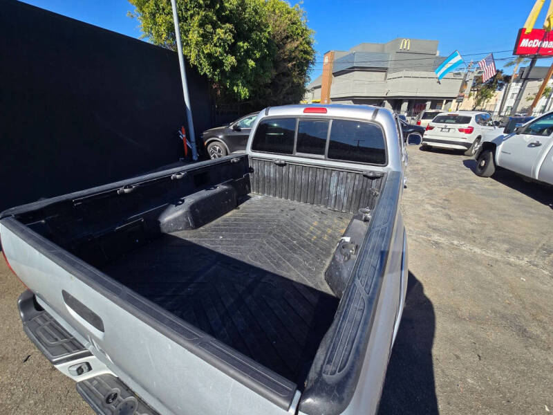 2005 Toyota Tacoma PreRunner V6