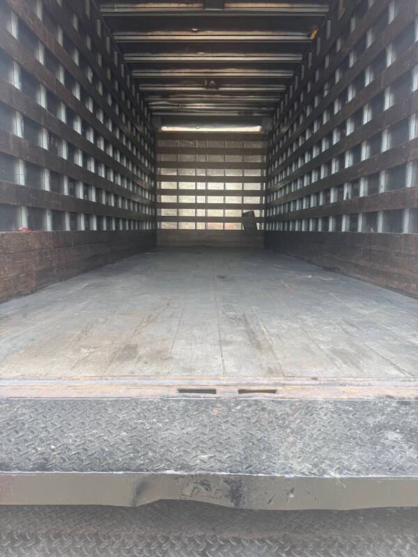 2020 Freightliner M2 106