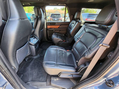 2018 Lincoln Navigator Select