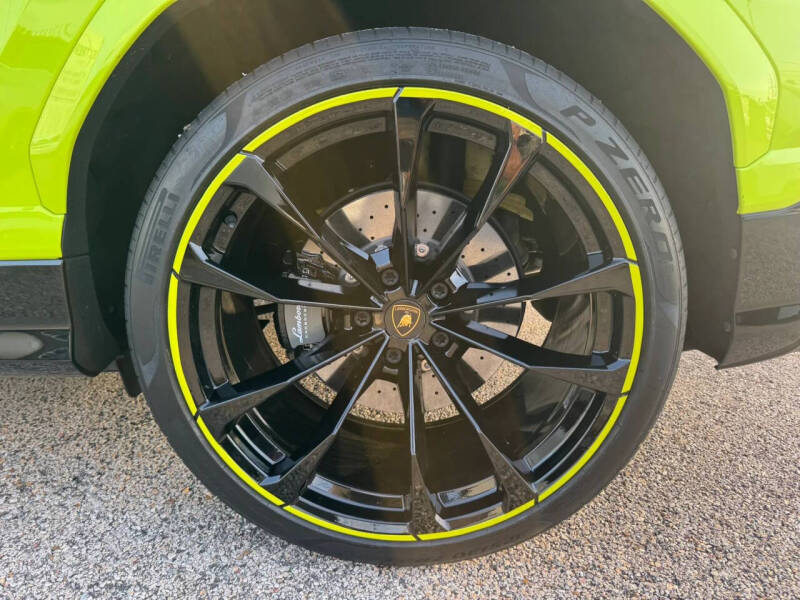 2022 Lamborghini Urus