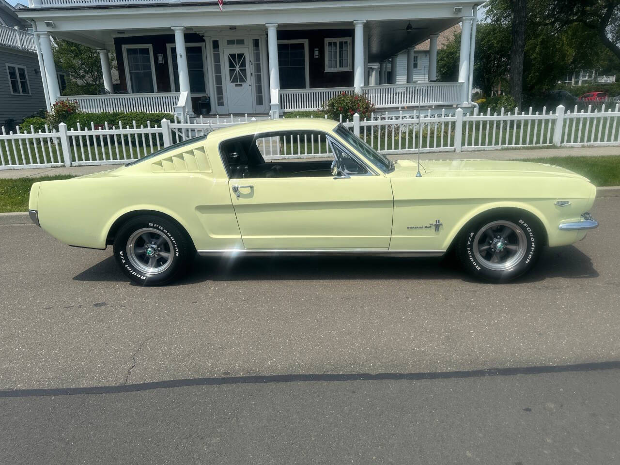 1966 Ford Mustang 1