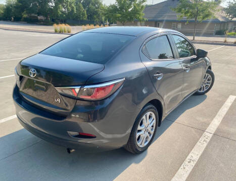 2017 Toyota Yaris iA