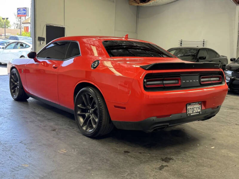 2020 Dodge Challenger