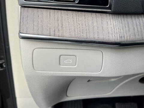 2023 Volvo XC90 B6 Plus Bright Theme 7P