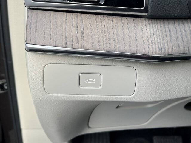 2023 Volvo XC90 B6 Plus Bright Theme 7P