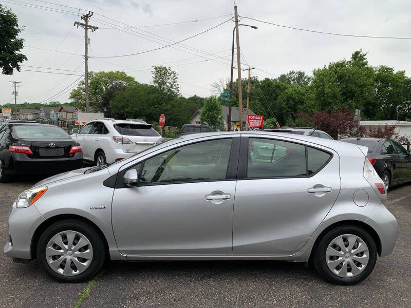 2014 Toyota Prius c Two