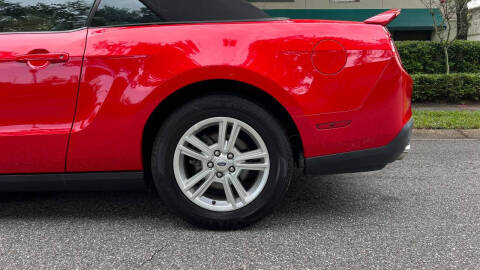 2012 Ford Mustang V6