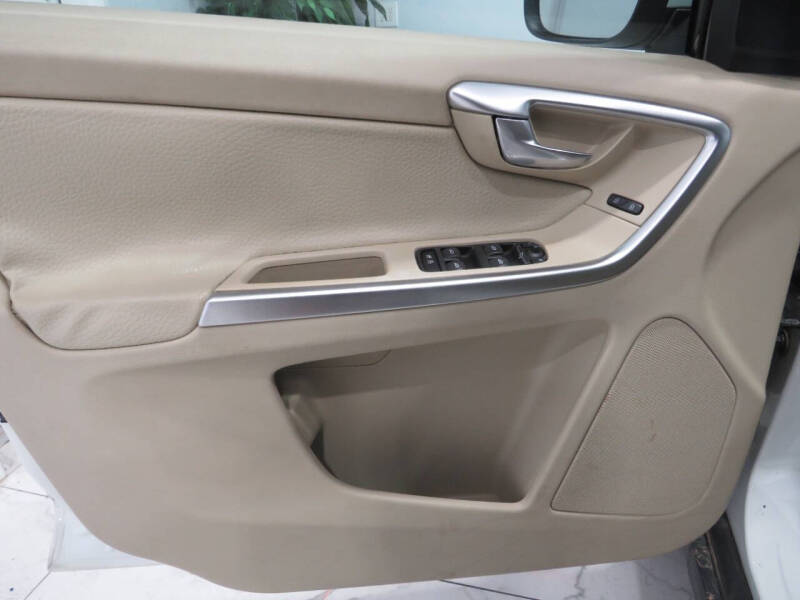 2010 Volvo XC60 3.2