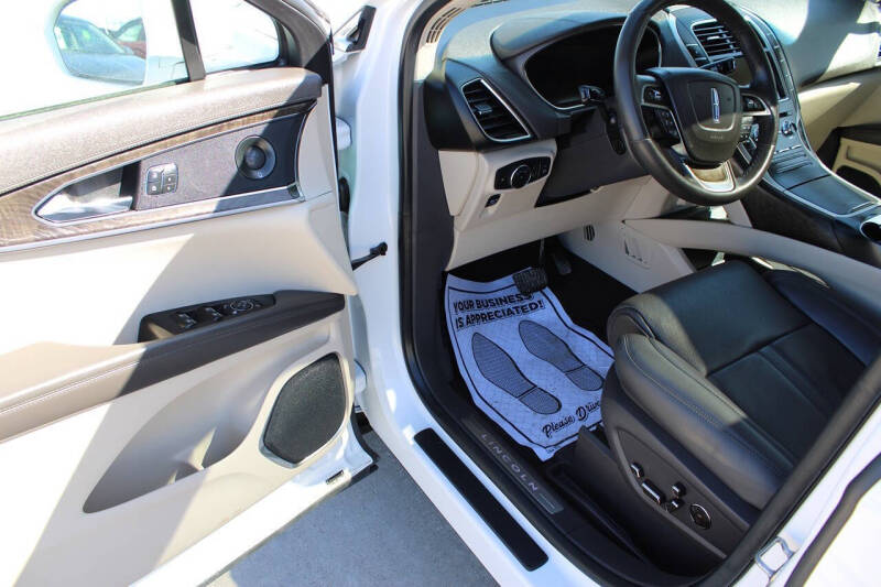 2020 Lincoln Nautilus Reserve