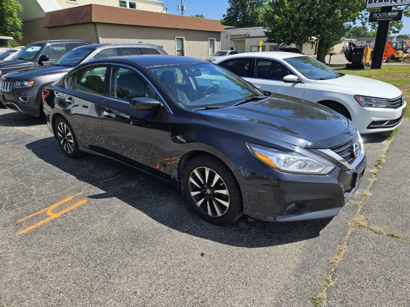 2018 Nissan Altima for sale at Van Kalker Motors in Grand Rapids MI