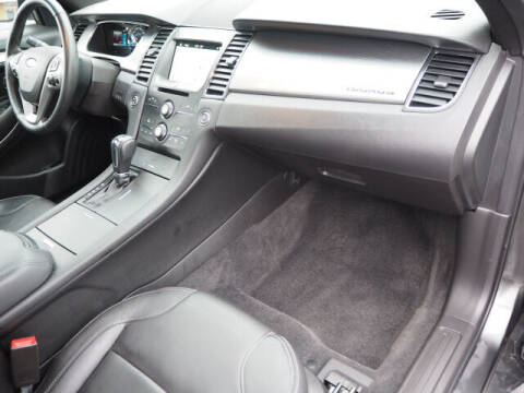 2017 Ford Taurus SEL