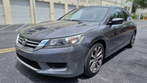 2013 Honda Accord for sale at Maxicars Boutique in West Park FL