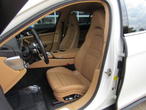 2019 Porsche Panamera 4