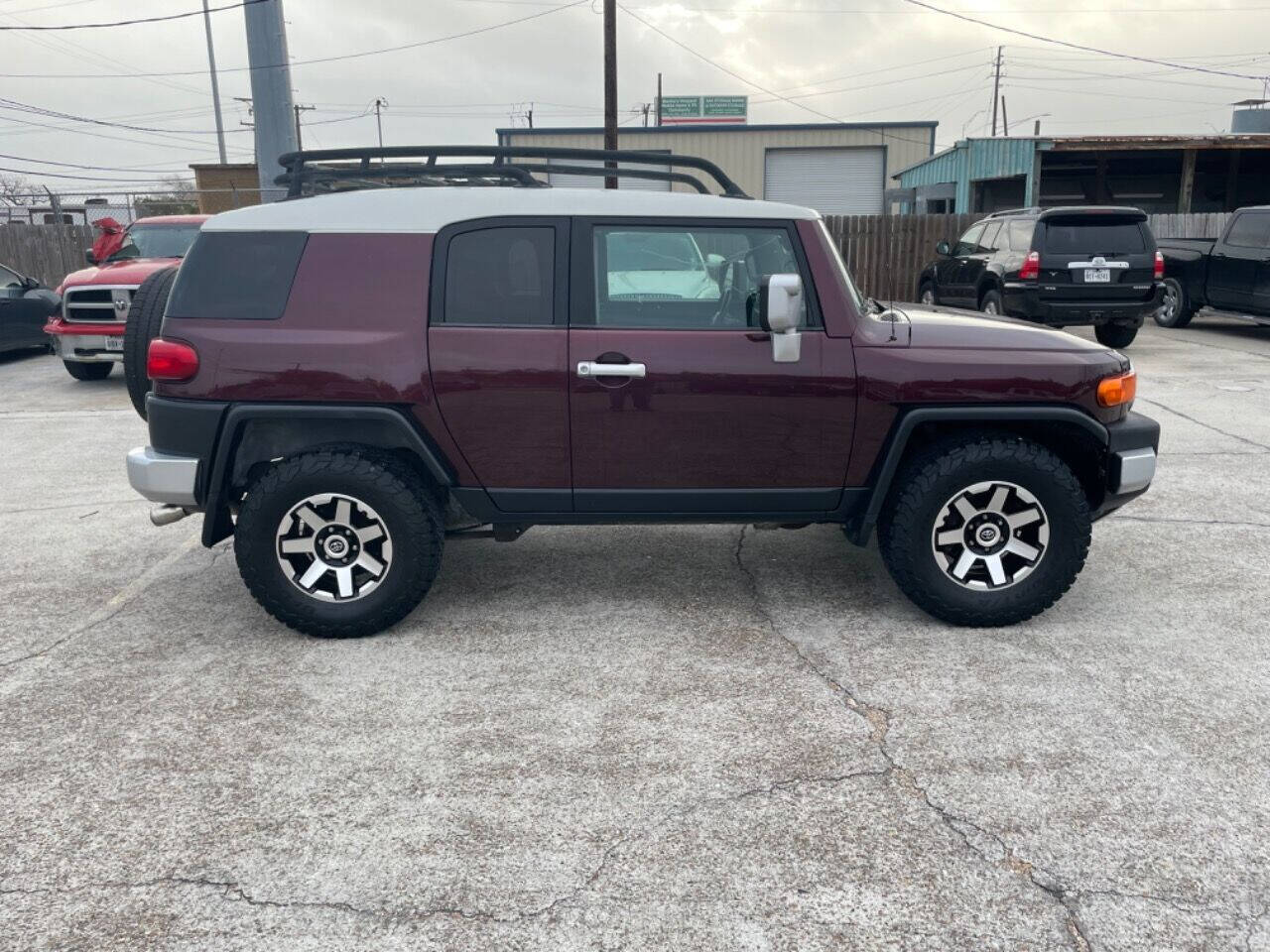 2007 Toyota FJ Cruiser for sale at Vehicles Limited in Corpus Christi, TX