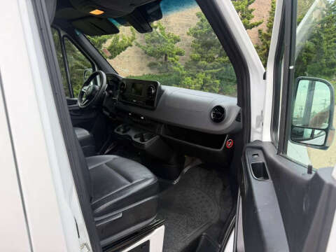 2019 Freightliner Sprinter 2500