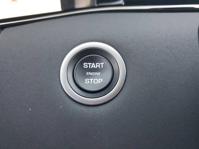 2024 Land Rover Range Rover Evoque P250 Dynamic SE