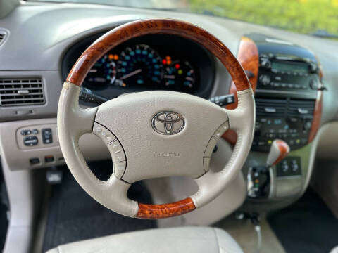 2008 Toyota Sienna XLE Limited