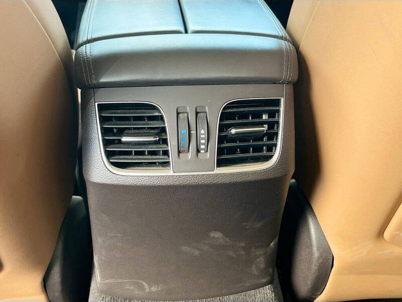 2020 Genesis G80