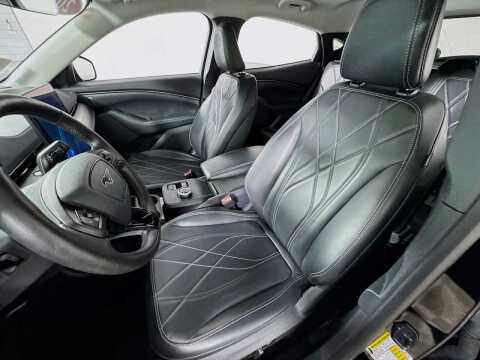 2022 Ford Mustang Mach-E Select