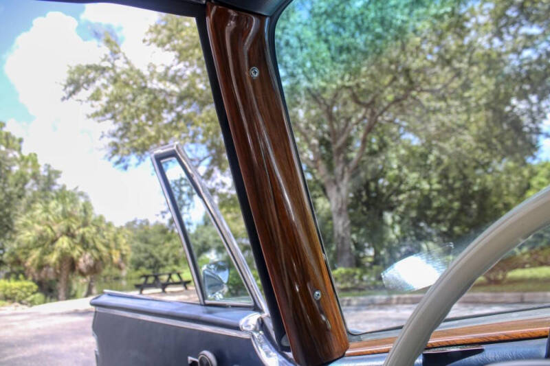 1970 Mercedes-Benz 280-Class