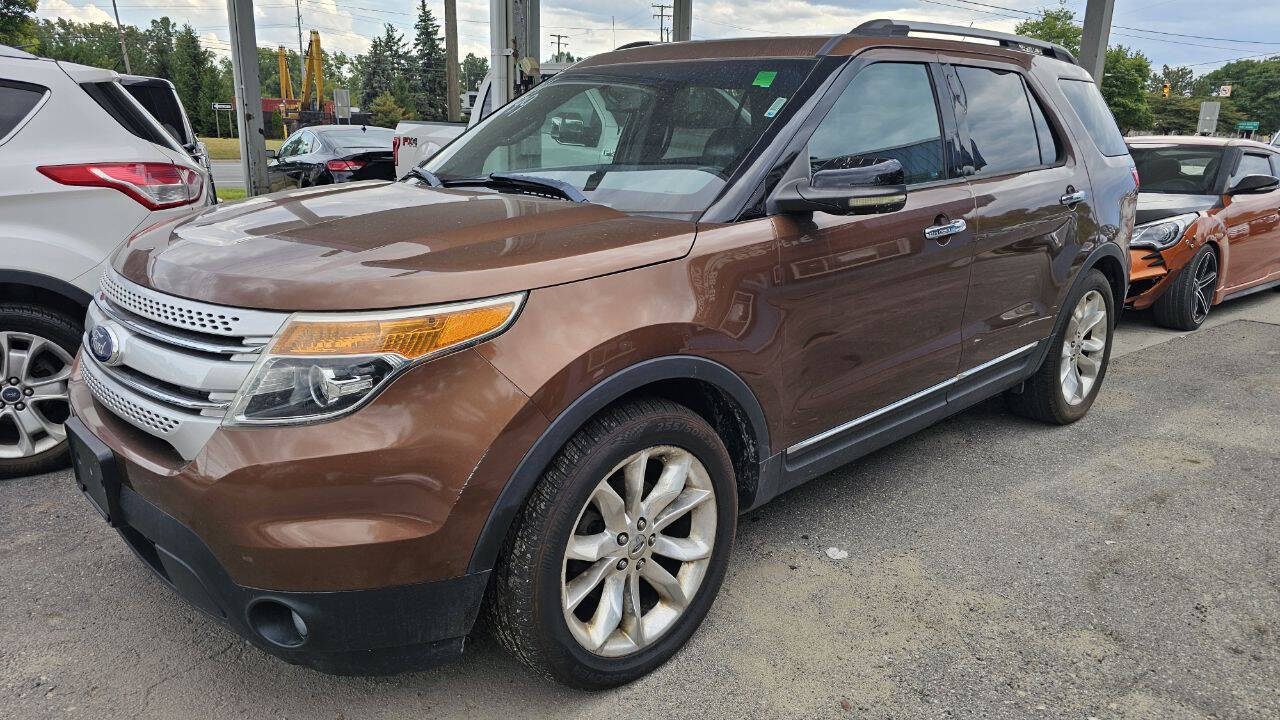 Brown 2011 Ford Explorer XLT XLT 4dr SUV 2