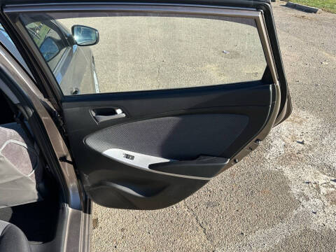 2013 Hyundai Accent GS