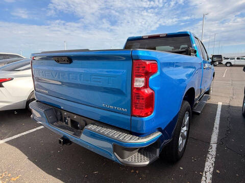 2024 Chevrolet Silverado 1500 Custom