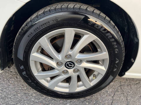 2015 Mazda MAZDA5 Sport