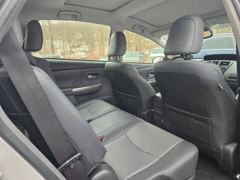 2012 Toyota Prius v Five