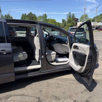 2017 Chrysler Pacifica Touring