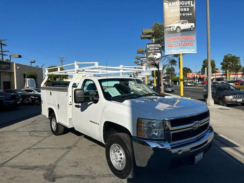 2009 Chevrolet Silverado 2500HD for sale at Sanmiguel Motors in South Gate CA