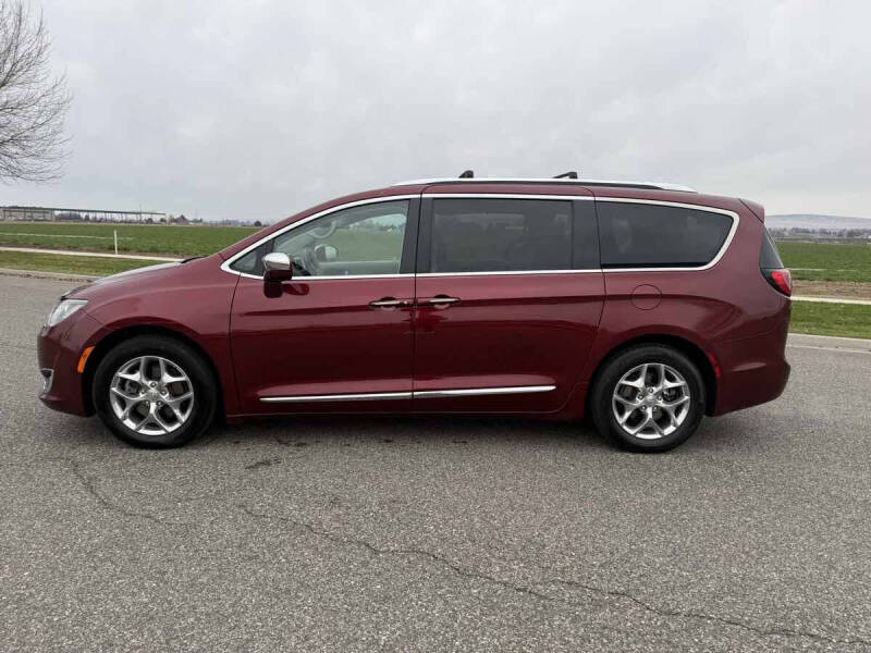 2018 Chrysler Pacifica Limited