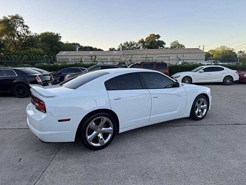 2014 Dodge Charger SE