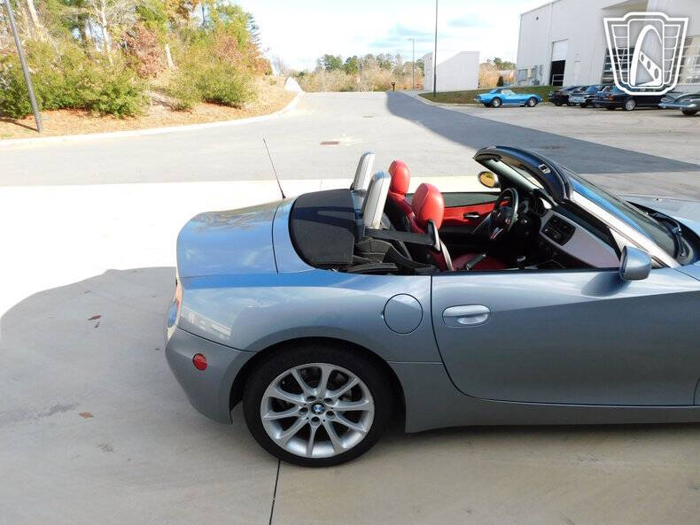 2006 BMW Z4 3.0i