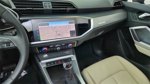 2024 Audi Q3 quattro S line Prem Plus 45 TFSI