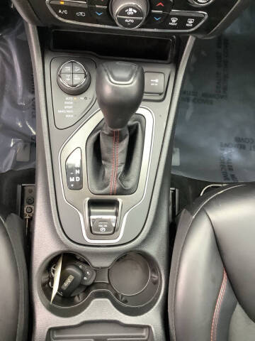 2022 Jeep Cherokee Trailhawk