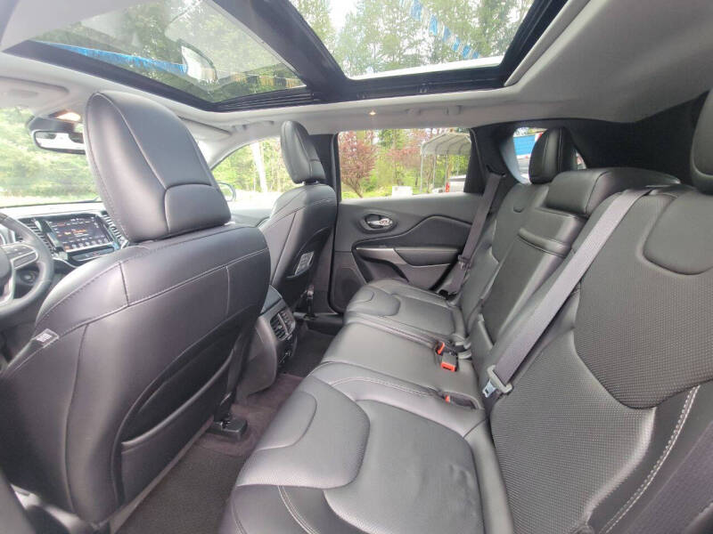 2019 Jeep Cherokee Overland