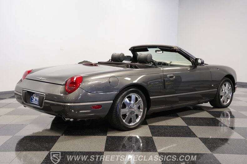 2003 Ford Thunderbird