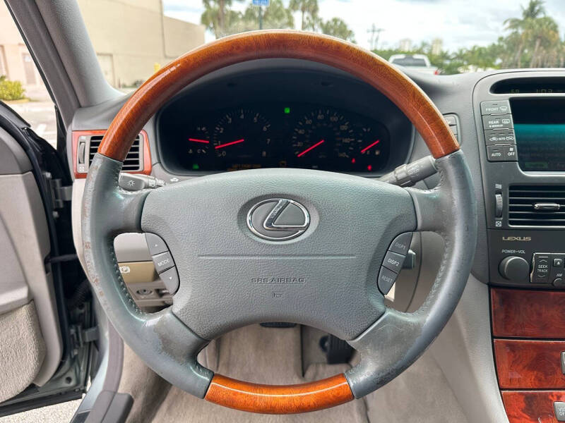 2003 Lexus LS 430