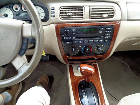 2005 Ford Taurus SEL