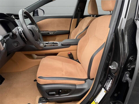 2023 Lexus RZ 450e Luxury