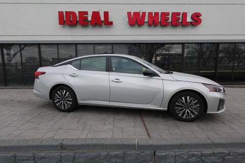 2024 Nissan Altima for sale at Ideal Wheels in Sioux City IA