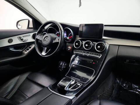 2016 Mercedes-Benz C-Class