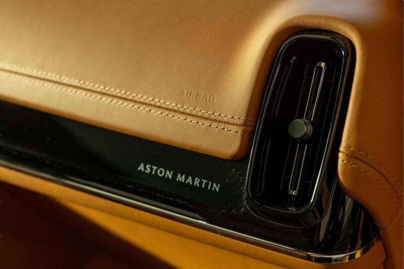 2026 Aston Martin DBX 707