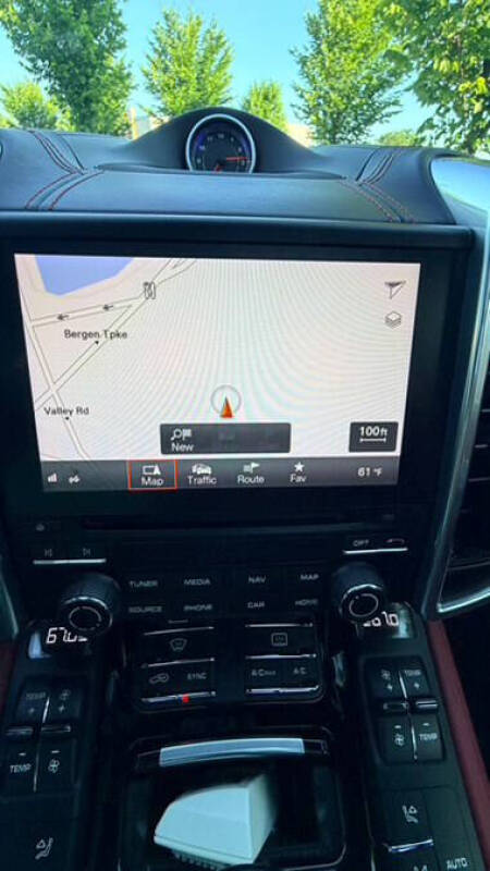 2018 Porsche Cayenne Platinum Edition