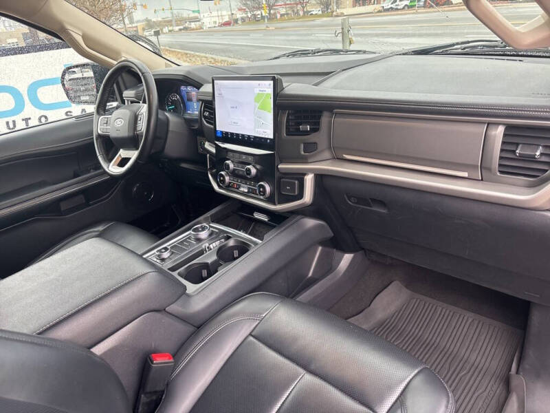 2024 Ford Expedition MAX XLT