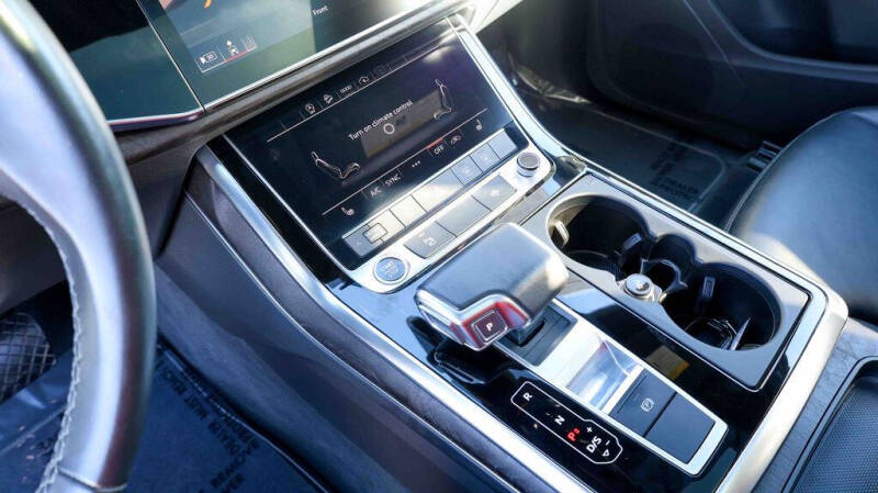 2021 Audi Q8 quattro Premium 55 TFSI