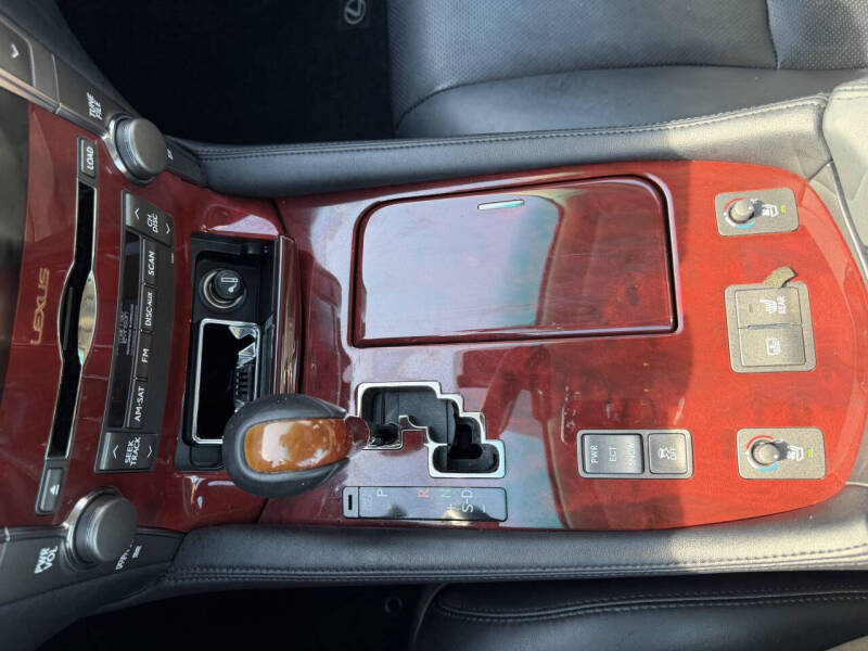 2007 Lexus LS 460